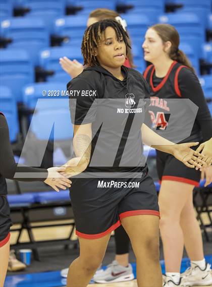 Thumbnail 2 in Central vs Ozark (Bill Rowe's Queen City Showcase) photogallery.