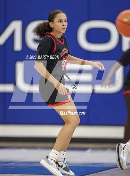 Thumbnail 1 in Central vs Ozark (Bill Rowe's Queen City Showcase) photogallery.