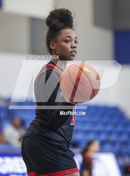 Thumbnail 1 in Central vs Ozark (Bill Rowe's Queen City Showcase) photogallery.