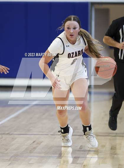 Thumbnail 3 in Central vs Ozark (Bill Rowe's Queen City Showcase) photogallery.