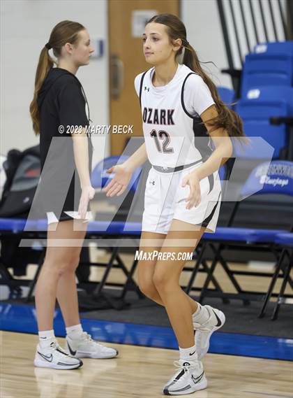 Thumbnail 1 in Central vs Ozark (Bill Rowe's Queen City Showcase) photogallery.