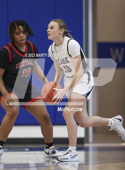 Thumbnail 2 in Central vs Ozark (Bill Rowe's Queen City Showcase) photogallery.