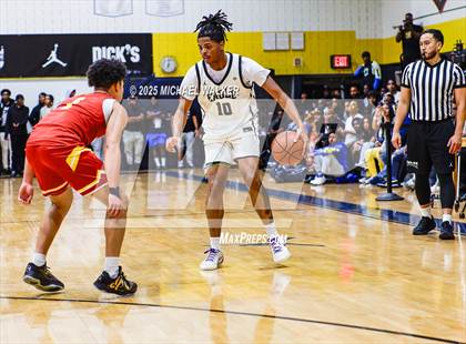 Thumbnail 3 in Cardinal Hayes vs Eagle Academy (City Is Mine Classic) photogallery.