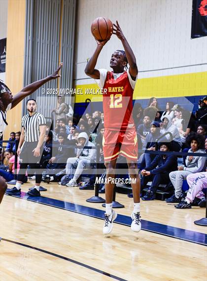Thumbnail 2 in Cardinal Hayes vs Eagle Academy (City Is Mine Classic) photogallery.