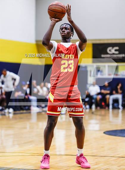 Thumbnail 3 in Cardinal Hayes vs Eagle Academy (City Is Mine Classic) photogallery.