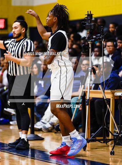 Thumbnail 2 in Cardinal Hayes vs Eagle Academy (City Is Mine Classic) photogallery.