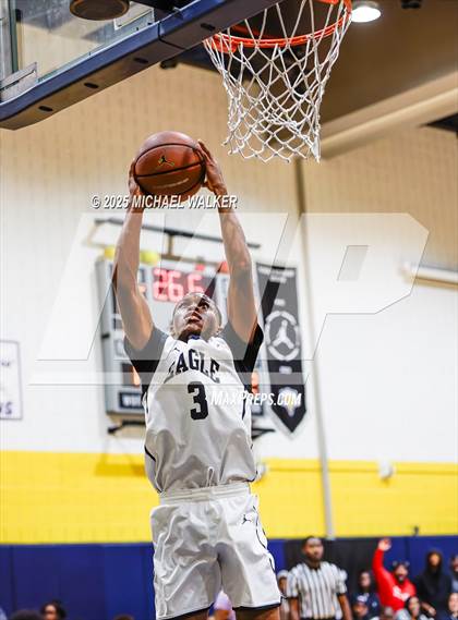Thumbnail 3 in Cardinal Hayes vs Eagle Academy (City Is Mine Classic) photogallery.