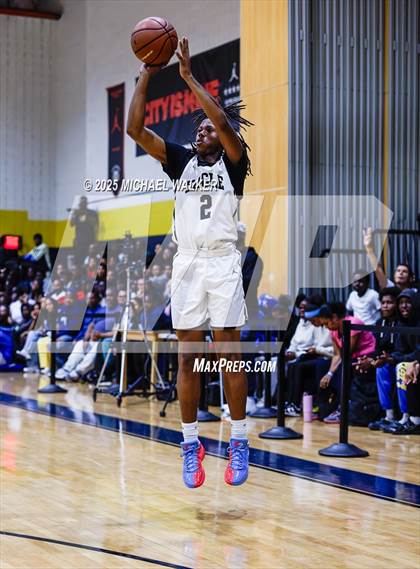 Thumbnail 1 in Cardinal Hayes vs Eagle Academy (City Is Mine Classic) photogallery.