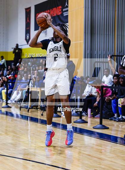 Thumbnail 3 in Cardinal Hayes vs Eagle Academy (City Is Mine Classic) photogallery.