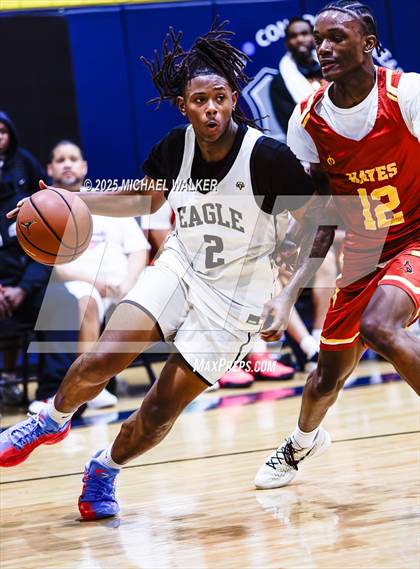 Thumbnail 3 in Cardinal Hayes vs Eagle Academy (City Is Mine Classic) photogallery.