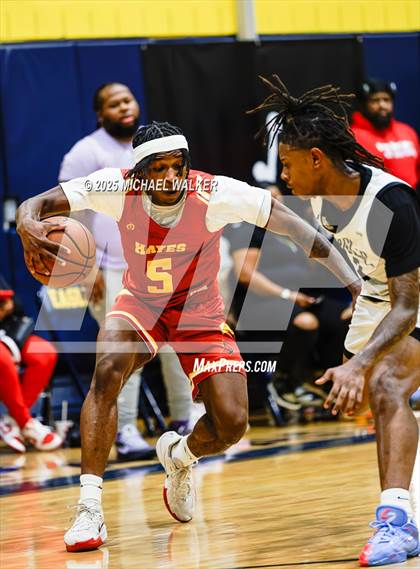 Thumbnail 2 in Cardinal Hayes vs Eagle Academy (City Is Mine Classic) photogallery.