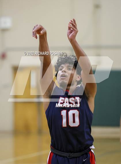 Thumbnail 1 in East Bakersfield vs. Tulare Western photogallery.