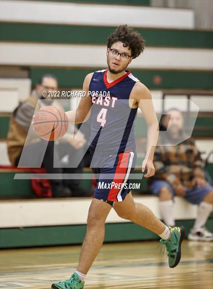 Thumbnail 3 in East Bakersfield vs. Tulare Western photogallery.