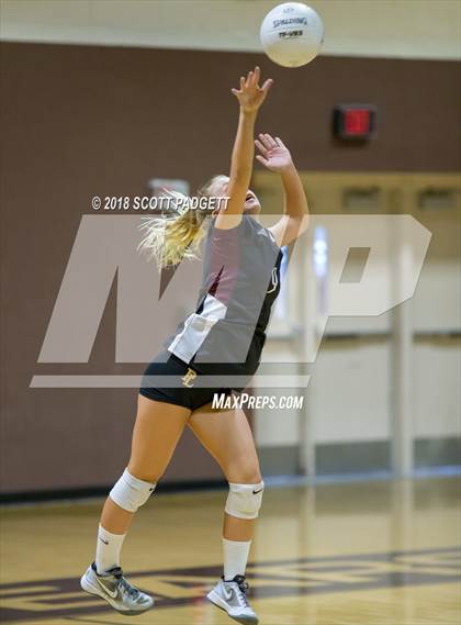 Thumbnail 3 in Point Loma @ Temecula Valley photogallery.