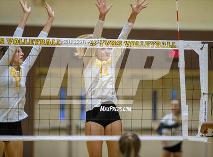 Thumbnail 2 in Point Loma @ Temecula Valley photogallery.