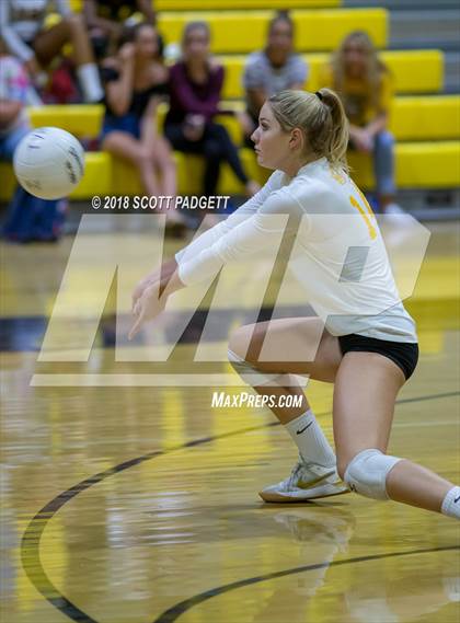 Thumbnail 1 in Point Loma @ Temecula Valley photogallery.