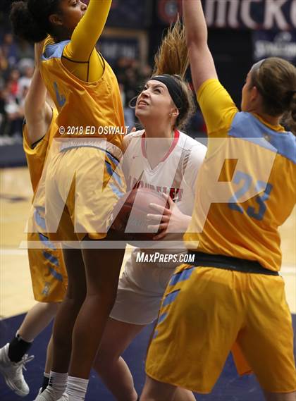 Thumbnail 1 in Heritage vs. Carondelet (CIF NCS D1 Final) photogallery.