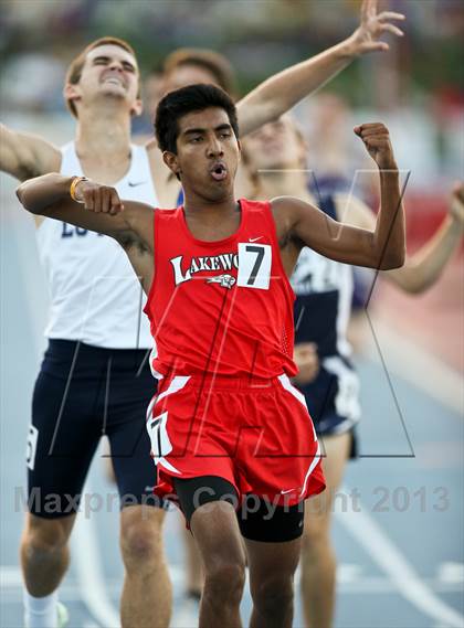 Thumbnail 2 in CIF State Track & Field Championships (Boys 800m) photogallery.