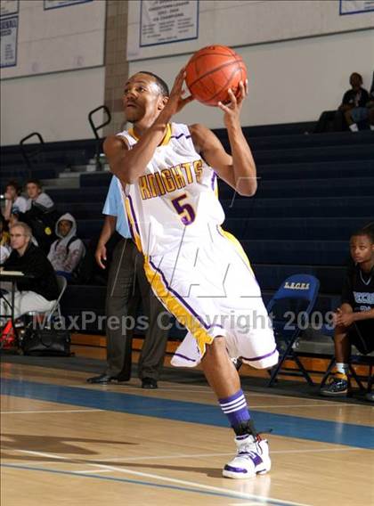 Thumbnail 2 in Lynwood vs. Precision (MLK Hoops Shootout) photogallery.