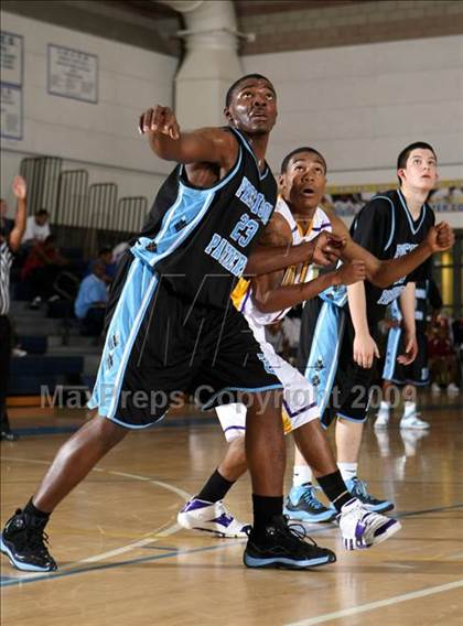 Thumbnail 2 in Lynwood vs. Precision (MLK Hoops Shootout) photogallery.