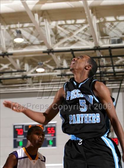 Thumbnail 1 in Lynwood vs. Precision (MLK Hoops Shootout) photogallery.