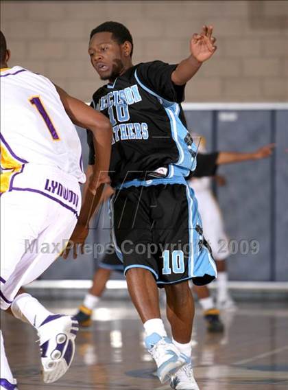 Thumbnail 2 in Lynwood vs. Precision (MLK Hoops Shootout) photogallery.