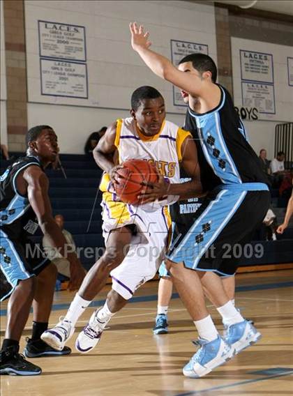 Thumbnail 1 in Lynwood vs. Precision (MLK Hoops Shootout) photogallery.