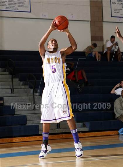 Thumbnail 1 in Lynwood vs. Precision (MLK Hoops Shootout) photogallery.