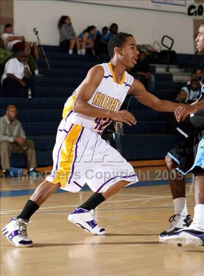 Thumbnail 3 in Lynwood vs. Precision (MLK Hoops Shootout) photogallery.
