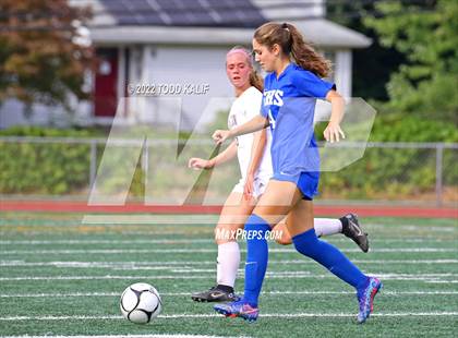 Thumbnail 2 in Farmington @ Glastonbury photogallery.