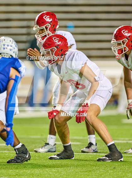 Thumbnail 2 in Columbus vs. Edna (UIL 3A D1 Football Semifinal) photogallery.