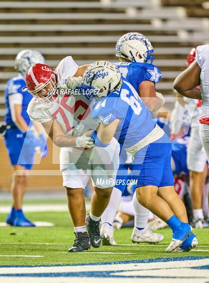 Thumbnail 3 in Columbus vs. Edna (UIL 3A D1 Football Semifinal) photogallery.