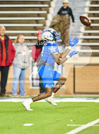Thumbnail 2 in Columbus vs. Edna (UIL 3A D1 Football Semifinal) photogallery.
