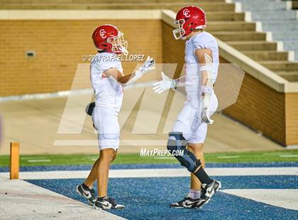 Thumbnail 2 in Columbus vs. Edna (UIL 3A D1 Football Semifinal) photogallery.