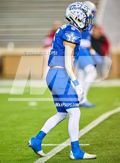 Thumbnail 1 in Columbus vs. Edna (UIL 3A D1 Football Semifinal) photogallery.