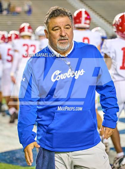 Thumbnail 3 in Columbus vs. Edna (UIL 3A D1 Football Semifinal) photogallery.