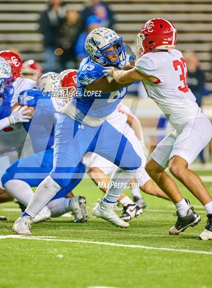 Thumbnail 2 in Columbus vs. Edna (UIL 3A D1 Football Semifinal) photogallery.