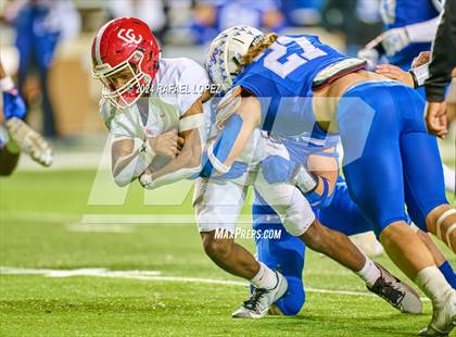 Thumbnail 3 in Columbus vs. Edna (UIL 3A D1 Football Semifinal) photogallery.