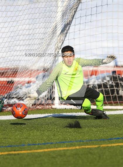 Thumbnail 2 in Grand Junction vs Legacy (CHSAA 5A Round 1) photogallery.