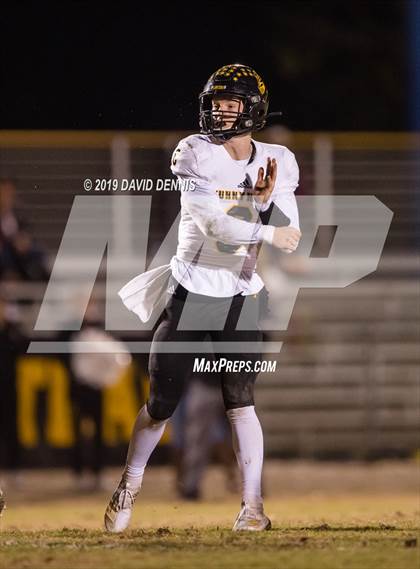 Thumbnail 1 in Bakersfield Christian vs Sunny Hills (CIF State SoCal 3-A Championship) photogallery.