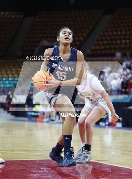 Thumbnail 2 in Air Academy vs. Roosevelt (CHSAA 5A Great 8) photogallery.