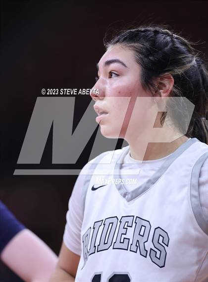 Thumbnail 2 in Air Academy vs. Roosevelt (CHSAA 5A Great 8) photogallery.