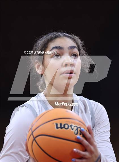 Thumbnail 3 in Air Academy vs. Roosevelt (CHSAA 5A Great 8) photogallery.