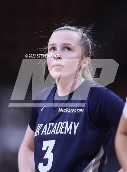 Thumbnail 3 in Air Academy vs. Roosevelt (CHSAA 5A Great 8) photogallery.