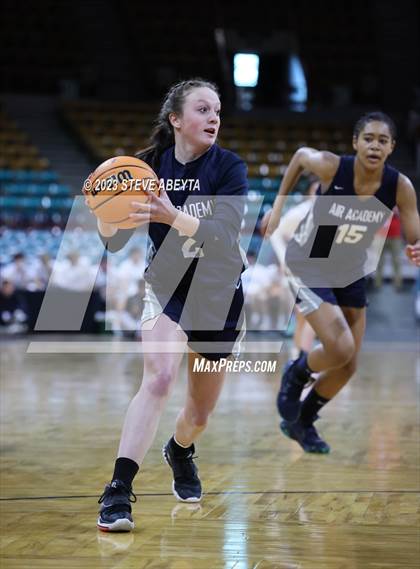 Thumbnail 2 in Air Academy vs. Roosevelt (CHSAA 5A Great 8) photogallery.
