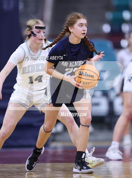 Thumbnail 1 in Air Academy vs. Roosevelt (CHSAA 5A Great 8) photogallery.