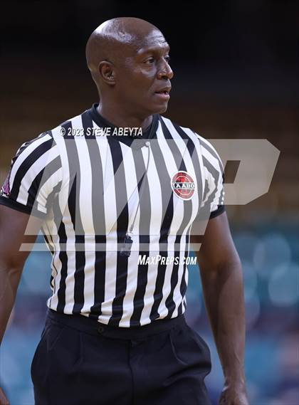 Thumbnail 1 in Air Academy vs. Roosevelt (CHSAA 5A Great 8) photogallery.