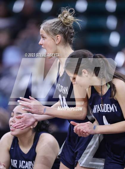 Thumbnail 2 in Air Academy vs. Roosevelt (CHSAA 5A Great 8) photogallery.