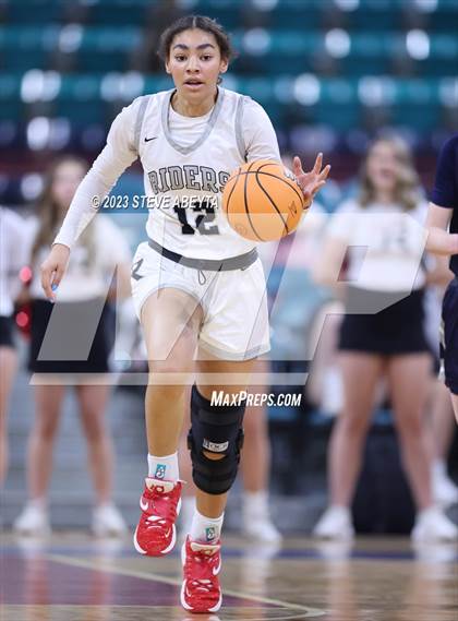 Thumbnail 2 in Air Academy vs. Roosevelt (CHSAA 5A Great 8) photogallery.