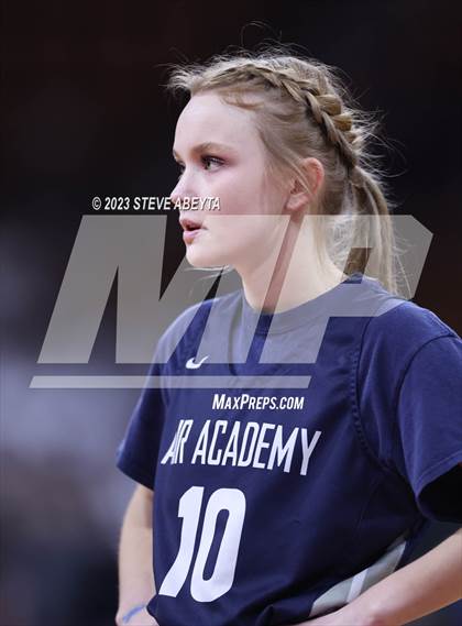 Thumbnail 2 in Air Academy vs. Roosevelt (CHSAA 5A Great 8) photogallery.